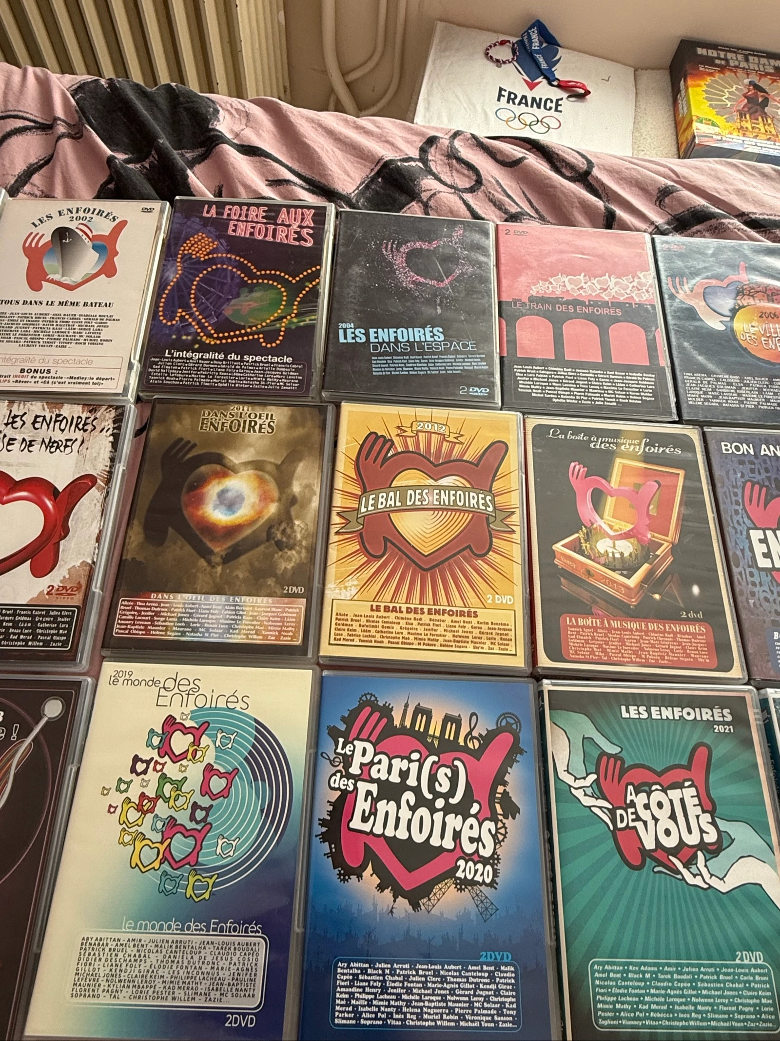 Lot DVD les enfoires de 2001 à 2026 + les 30 ans des enfoires – photo 3